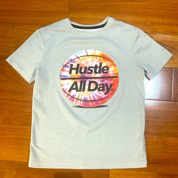 Old Navy T-Shirt Hustle All Day Basketball Design (Boys size L 10-12) - Picture 1 of 3